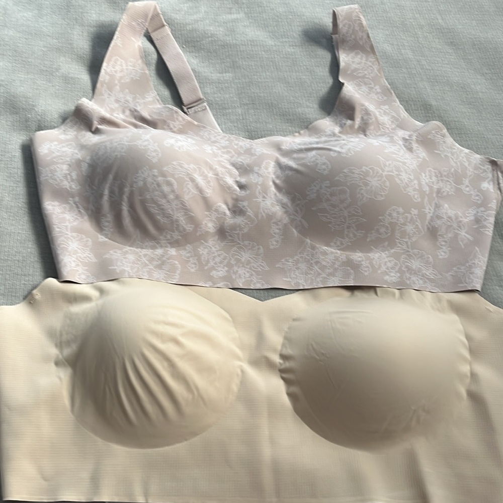 2 Bali bras for less than the price of one. Like new condition.